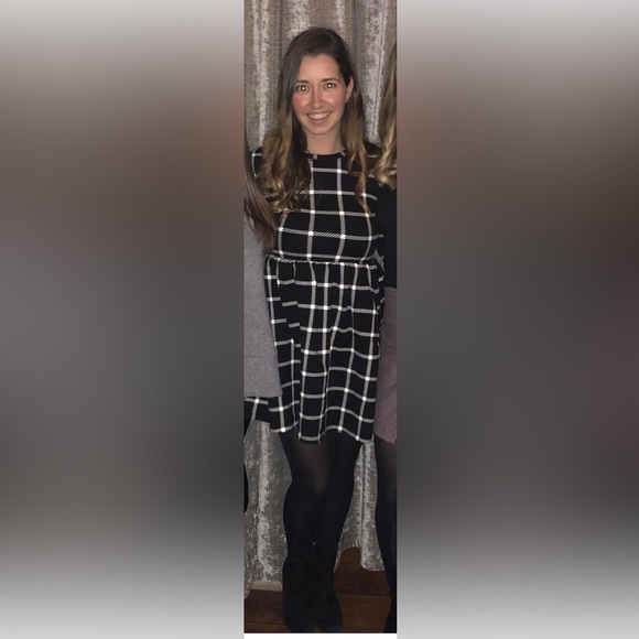 Peplum style dress - Picture 3 of 3